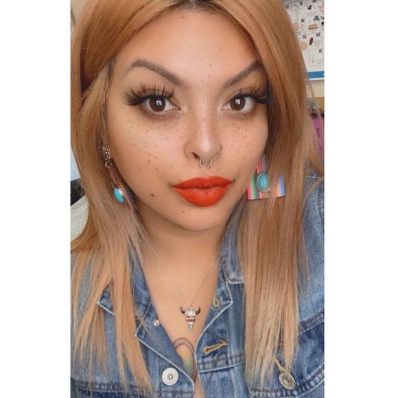 Meet your Posher, Victoria - Picture 1 of 1